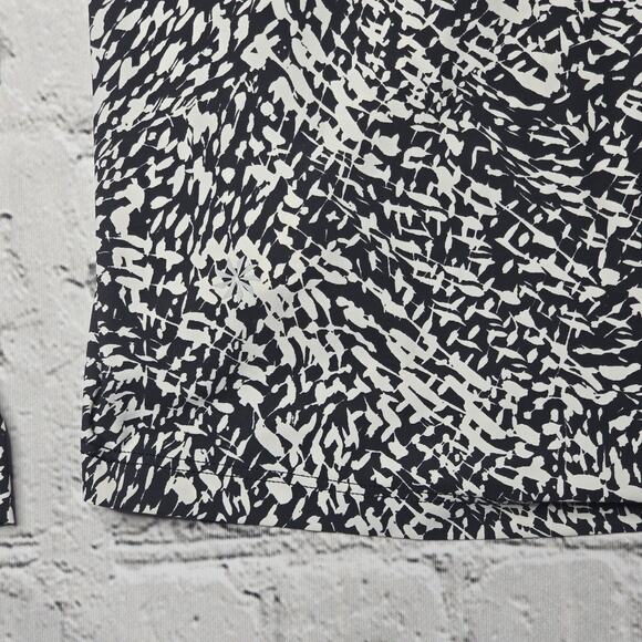 Athleta Ultimate Train Black White Print Long Sleeve Crew Neck Top Size Small - Picture 7 of 10